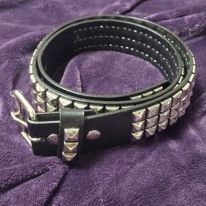 Hot topic pyramid belt